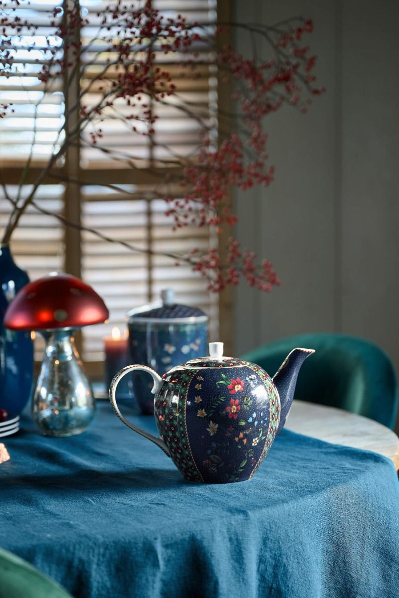 Berry Blues Teapot 1.6L