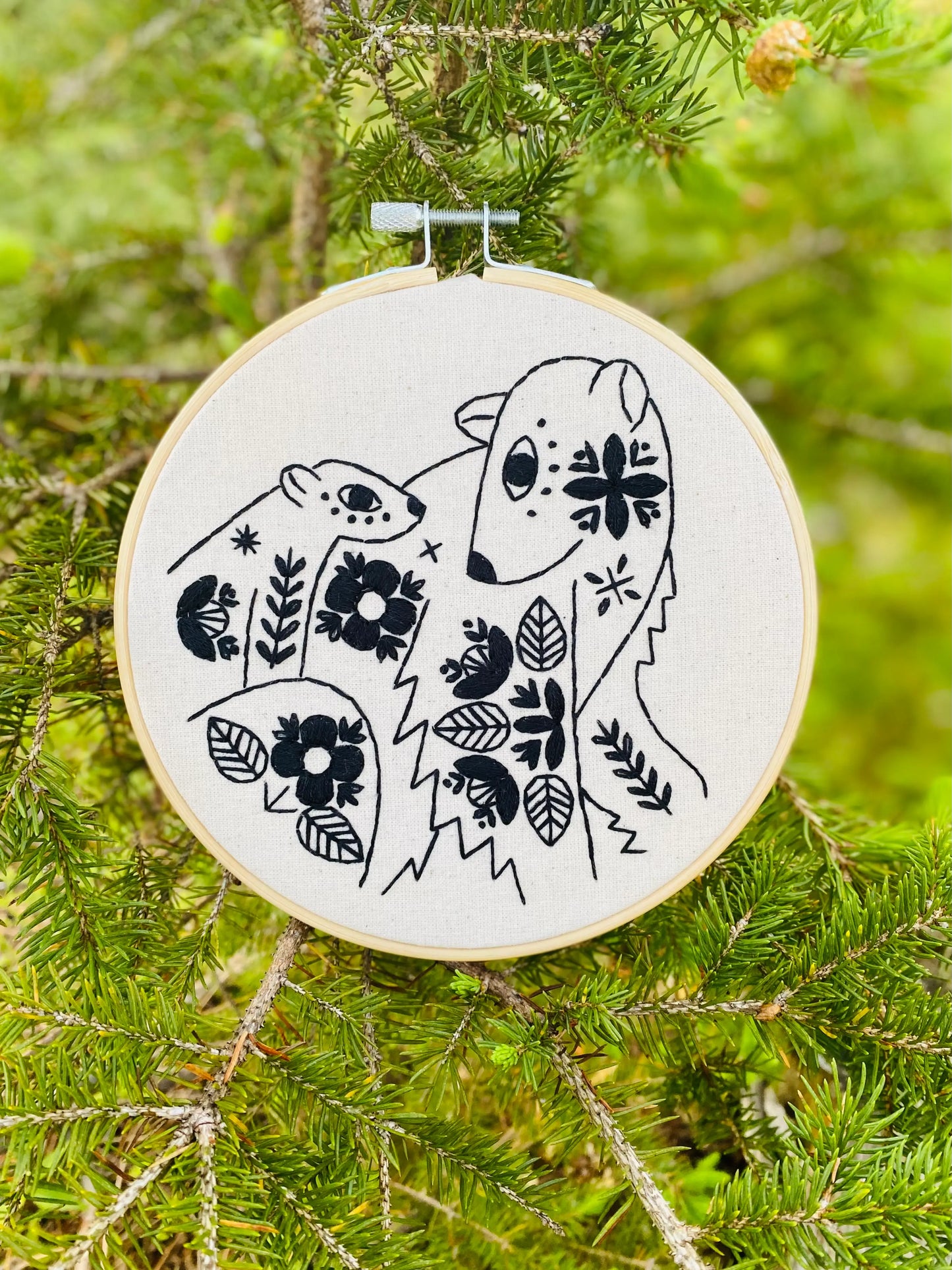 Folk Polar Bear and Cub Embroidery Kit - Hook, Line & Tinker