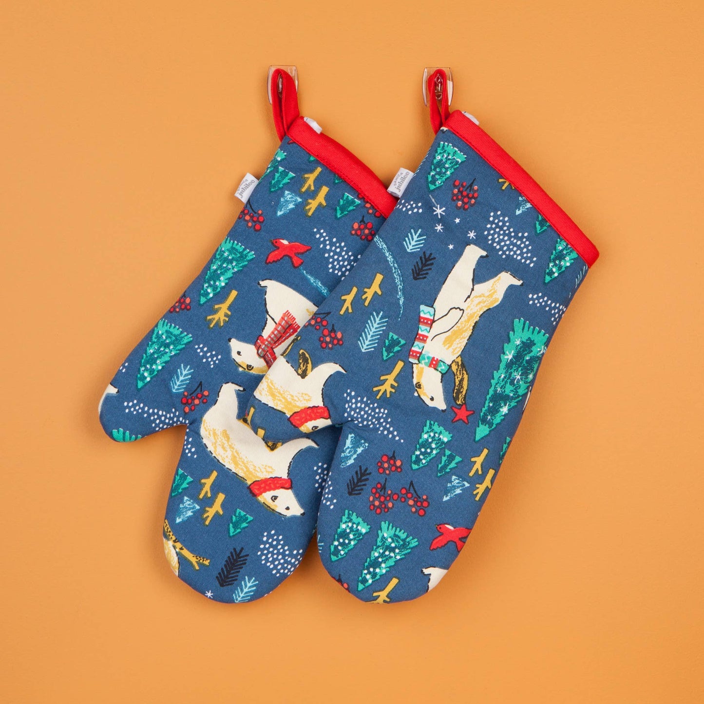 Winter Wilderland Oven Mitts Set of 2