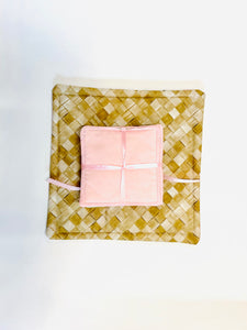 Tabletop rotector Hot Pad and Coasters Set - Peonies
