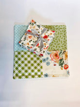 Tabeltop Protector Hot Pad and Coasters Set - Flower Power